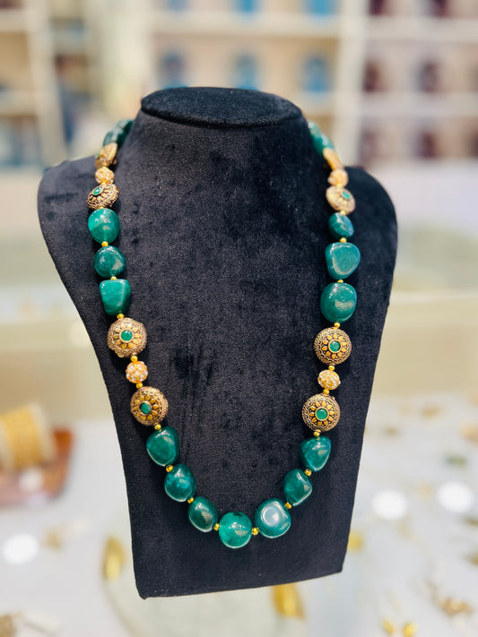Verdant Aura Necklace