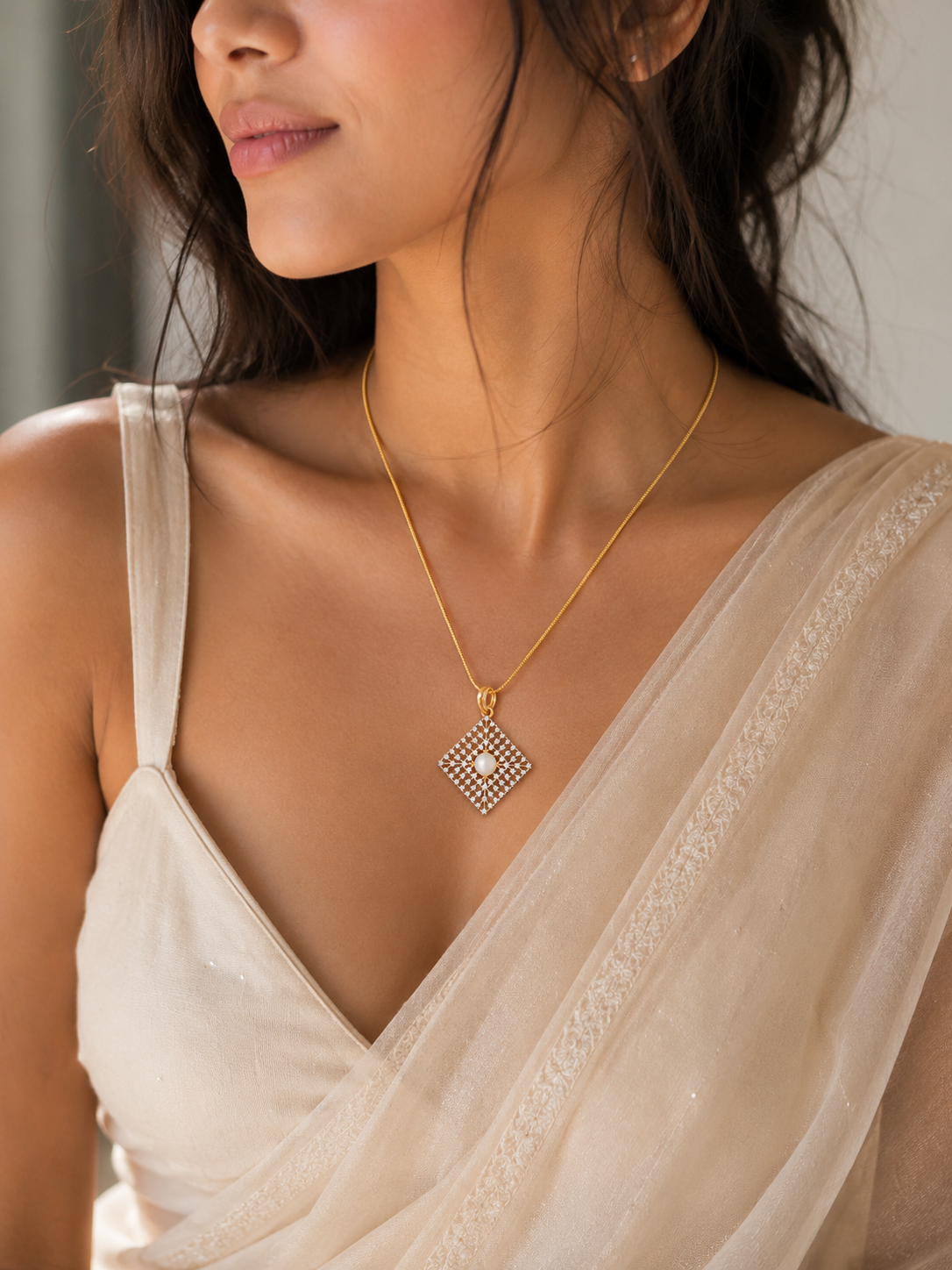 Aurelia Pearl Pendant Necklace