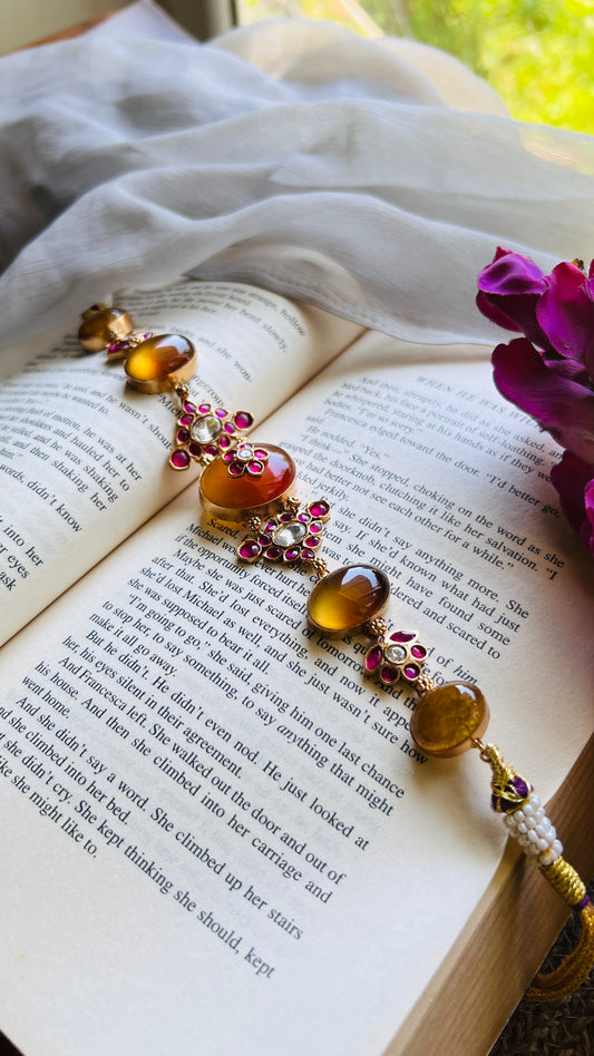 Golden Saffron Glow Choker