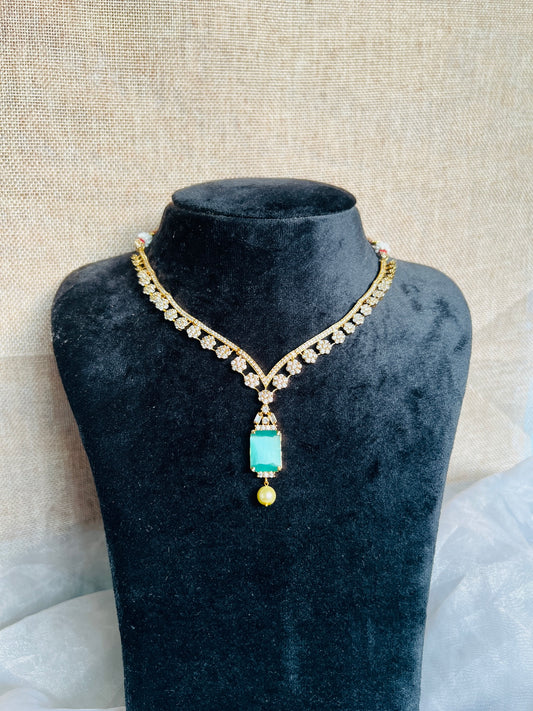 TANISHA NECKPIECE - Neckpiece