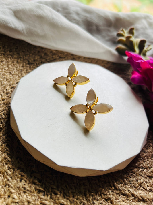 Luna Clover Studs - Earrings