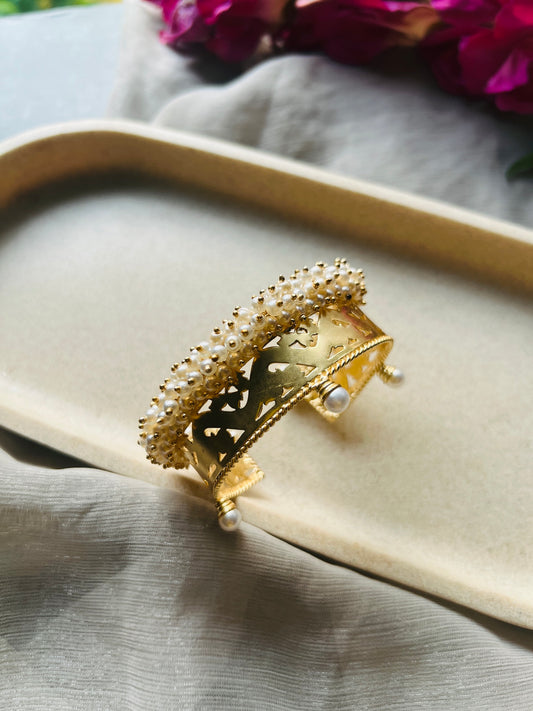 Gulnaar Gold Cuff