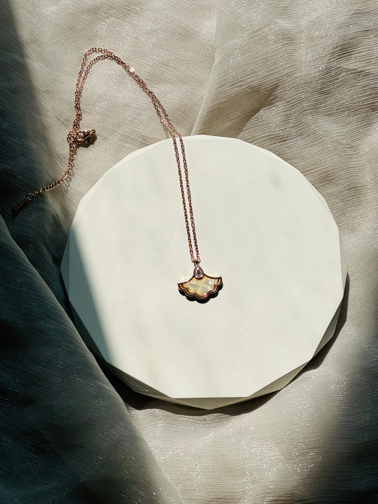 Seashell Serenity Neckchain - Neckpiece