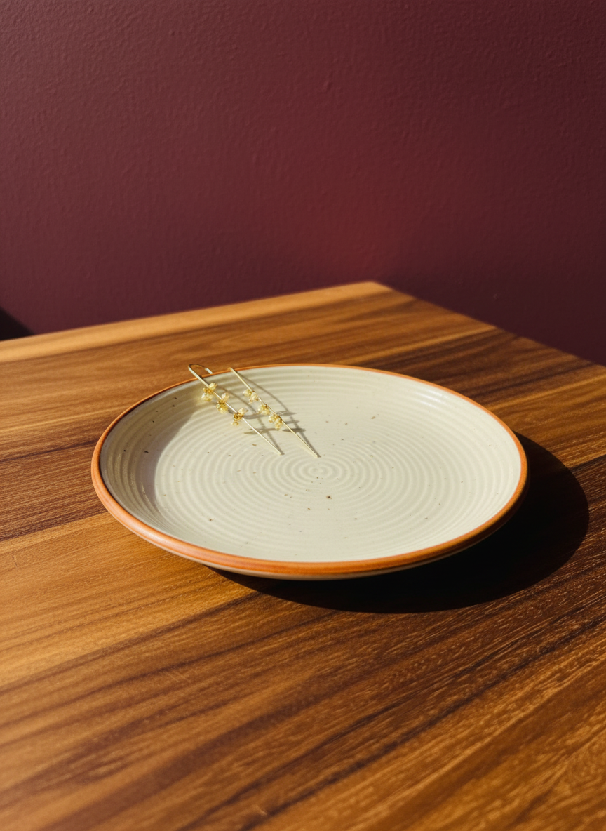 Lustre Pearl Earcuff