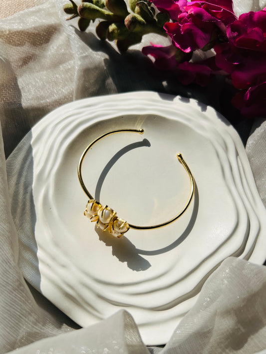 Seraphina Pearl Bangle - bangles