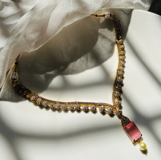 ALORA - Neckpiece