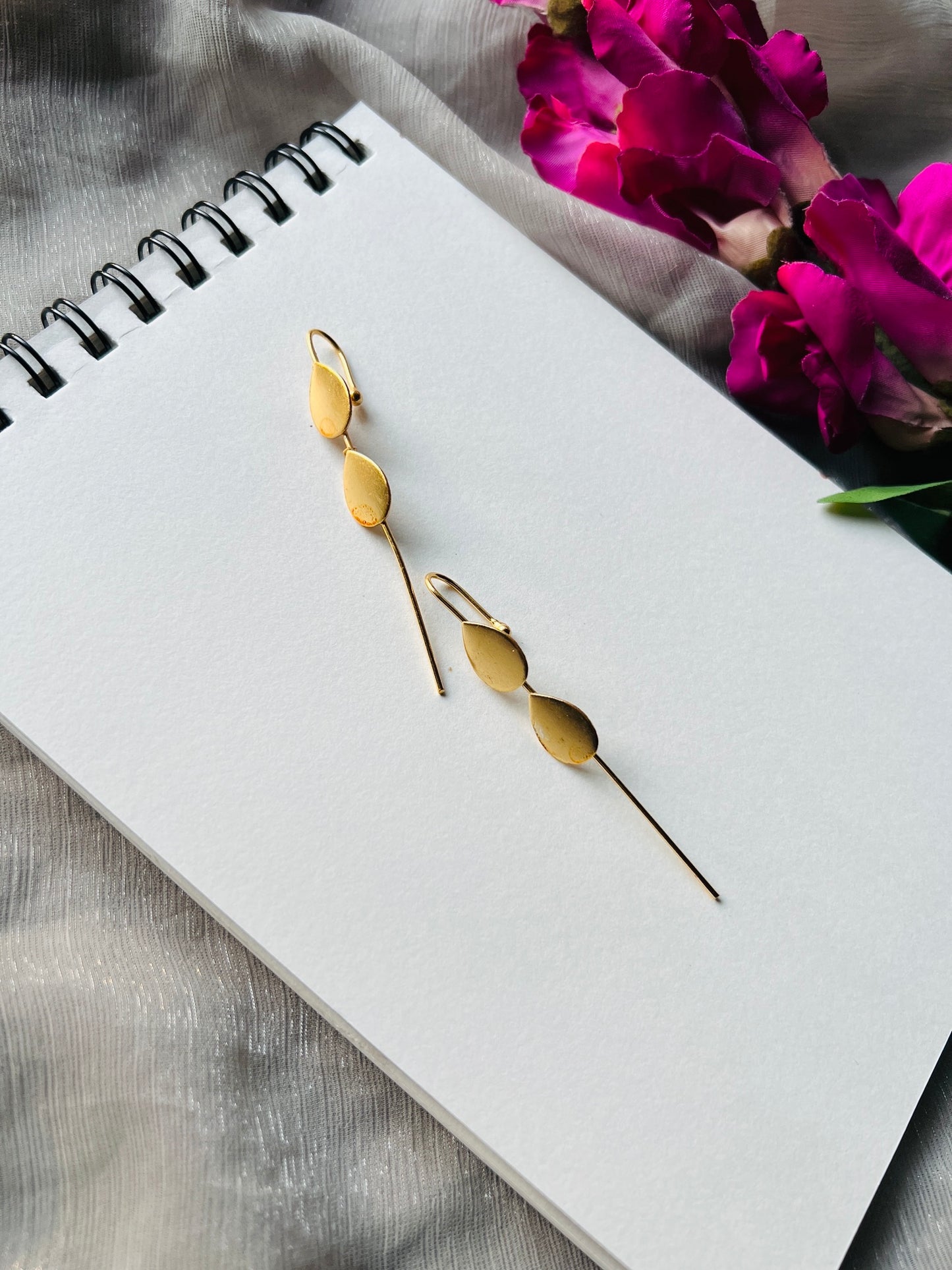 Svarna Vana Ear Cuff