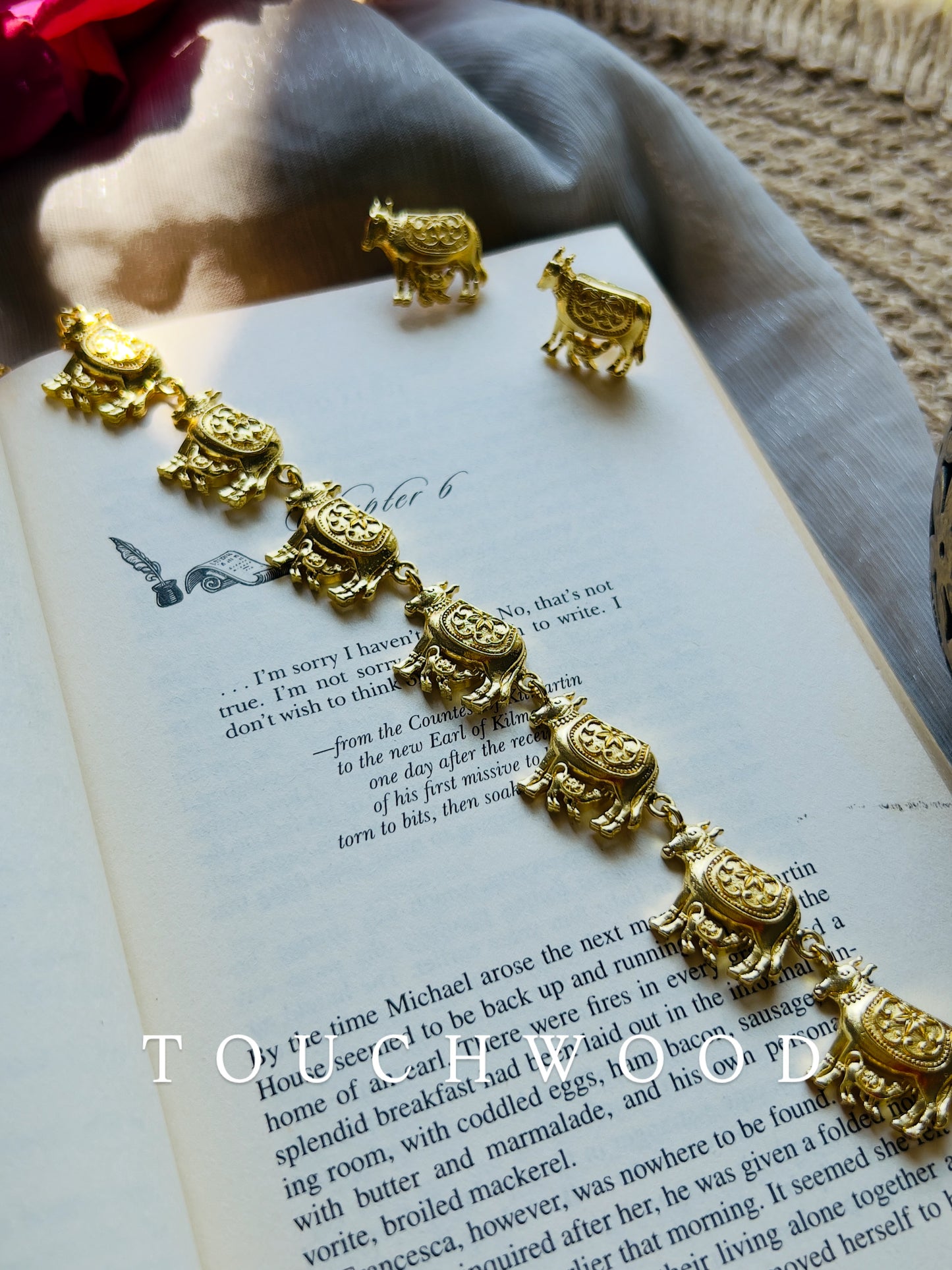 Divine Bond Necklace Set