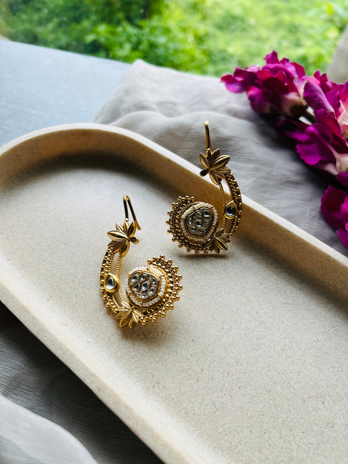 Zivara Floral Ear Vines
