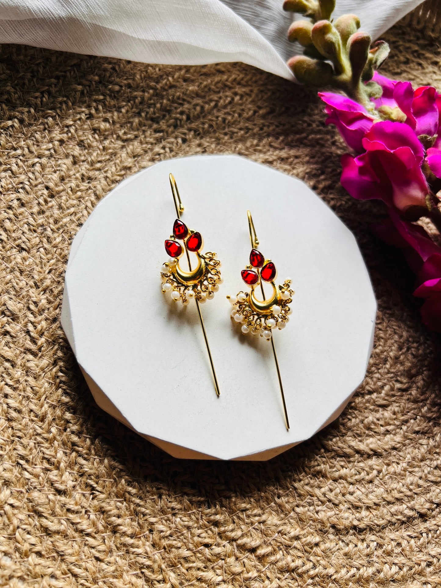 STONE EARCUFFS - Earrings