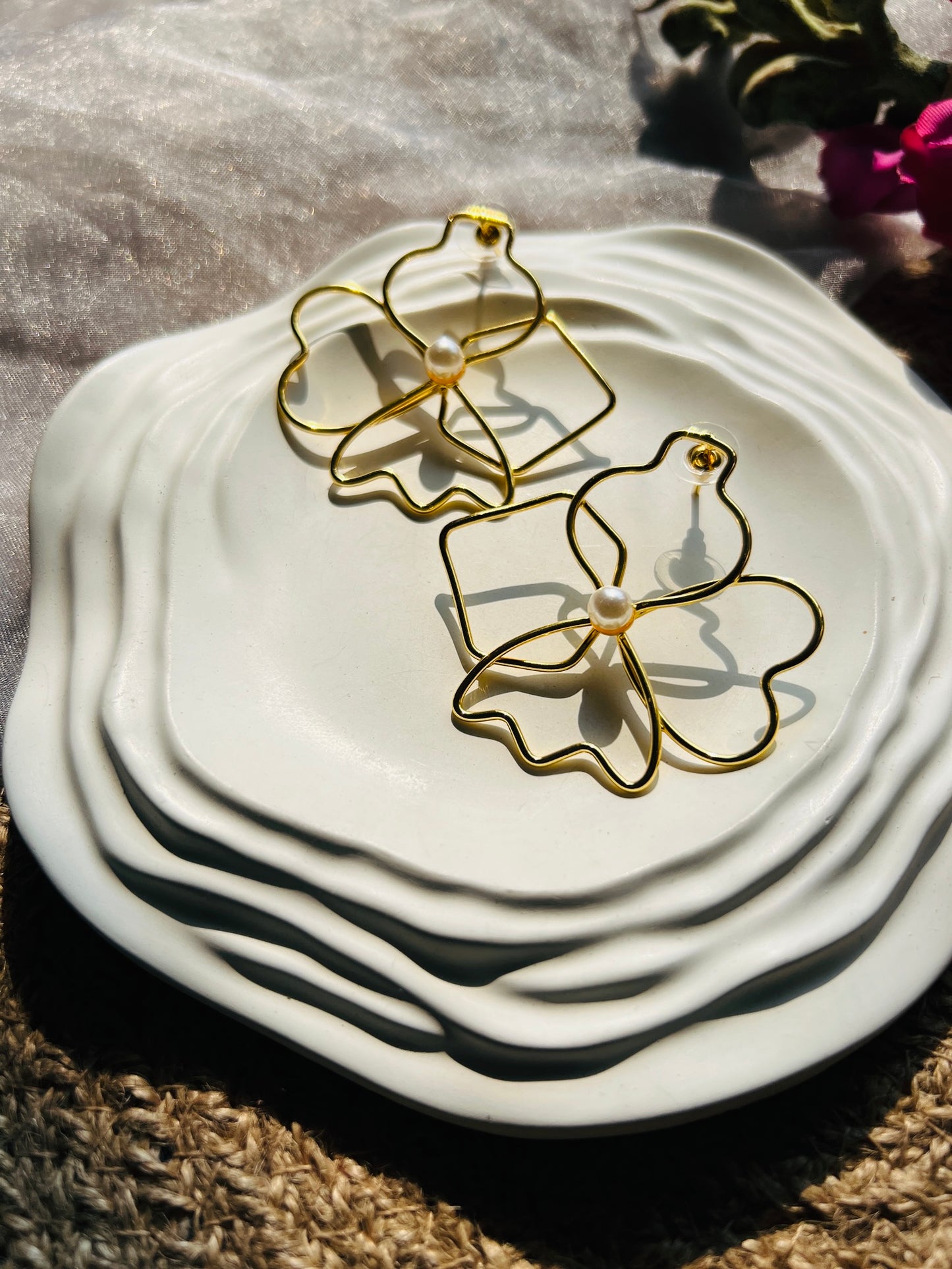 Lunaclora Studs - Earrings