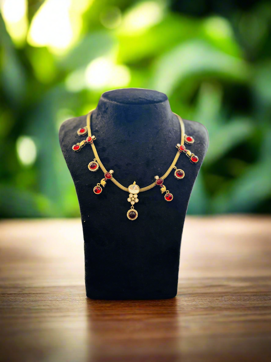 AVIRATNA NECKLACE - Neckpiece