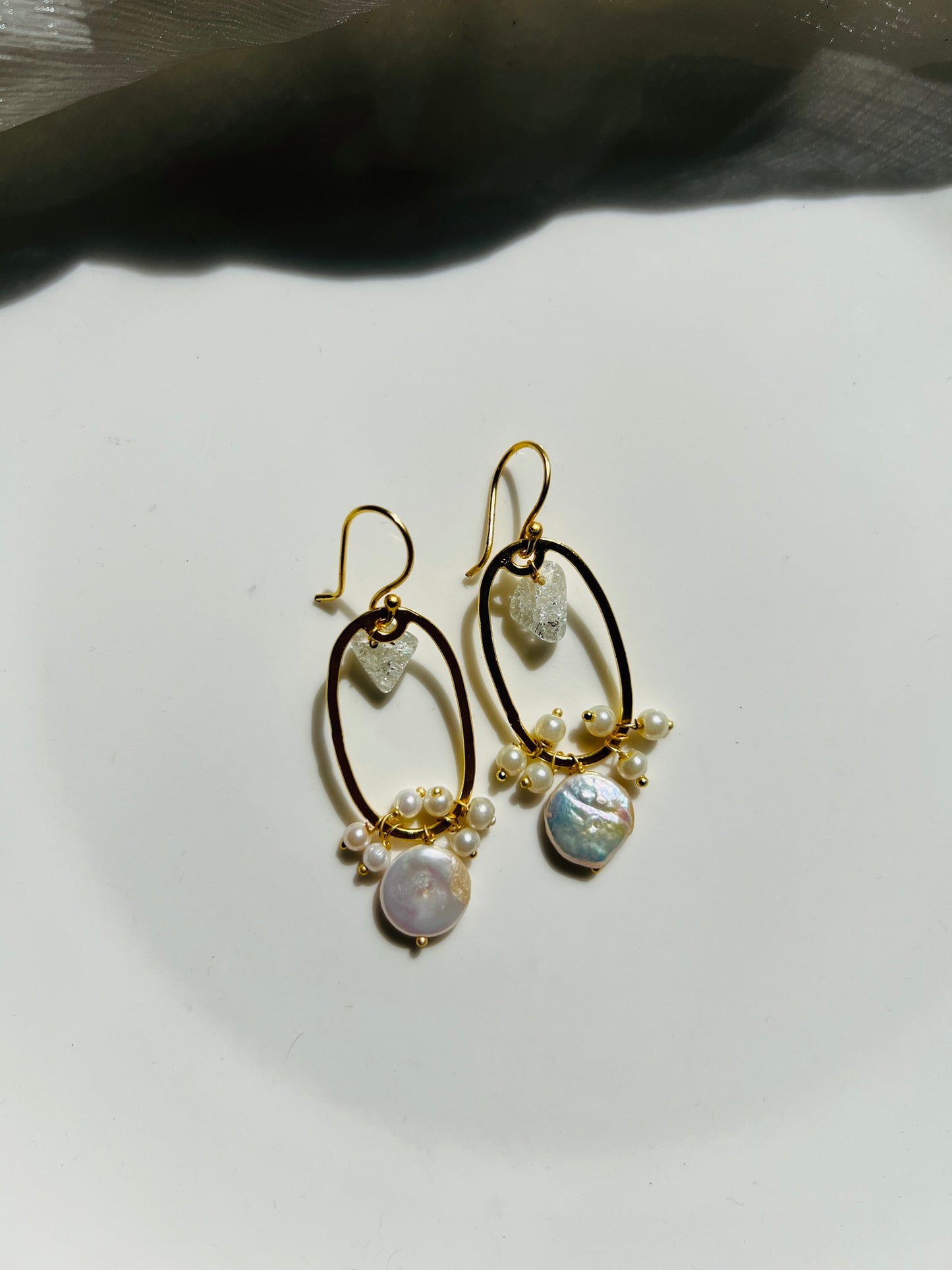 Fresh water pearl hoops - Earrings