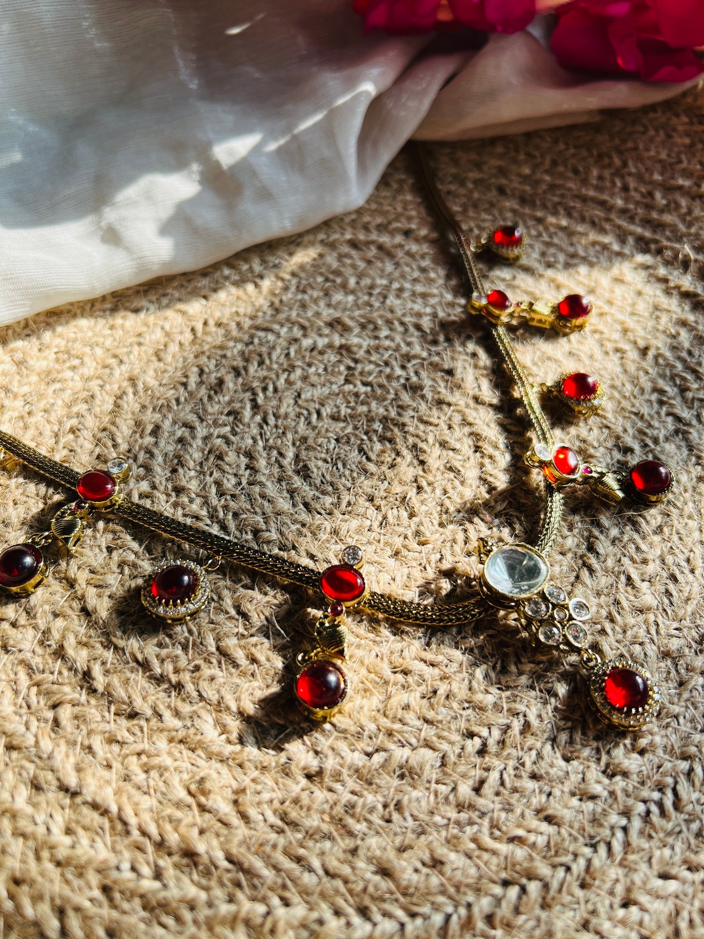AVIRATNA NECKLACE - Neckpiece