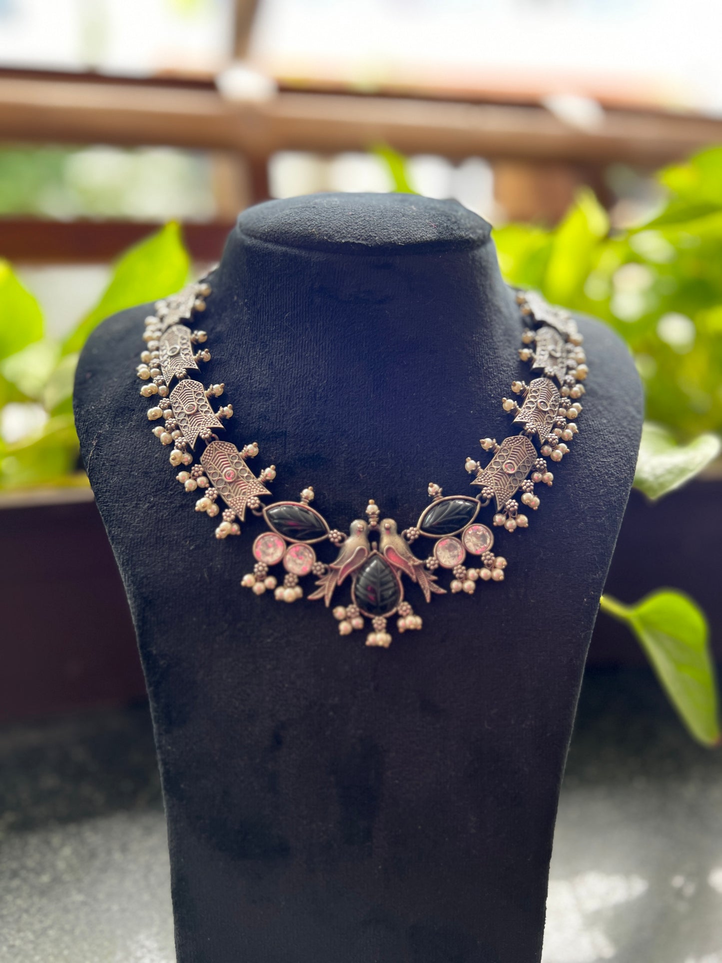 NISHKA BLACK STONE SILVER NECKPIECE - Necklaces