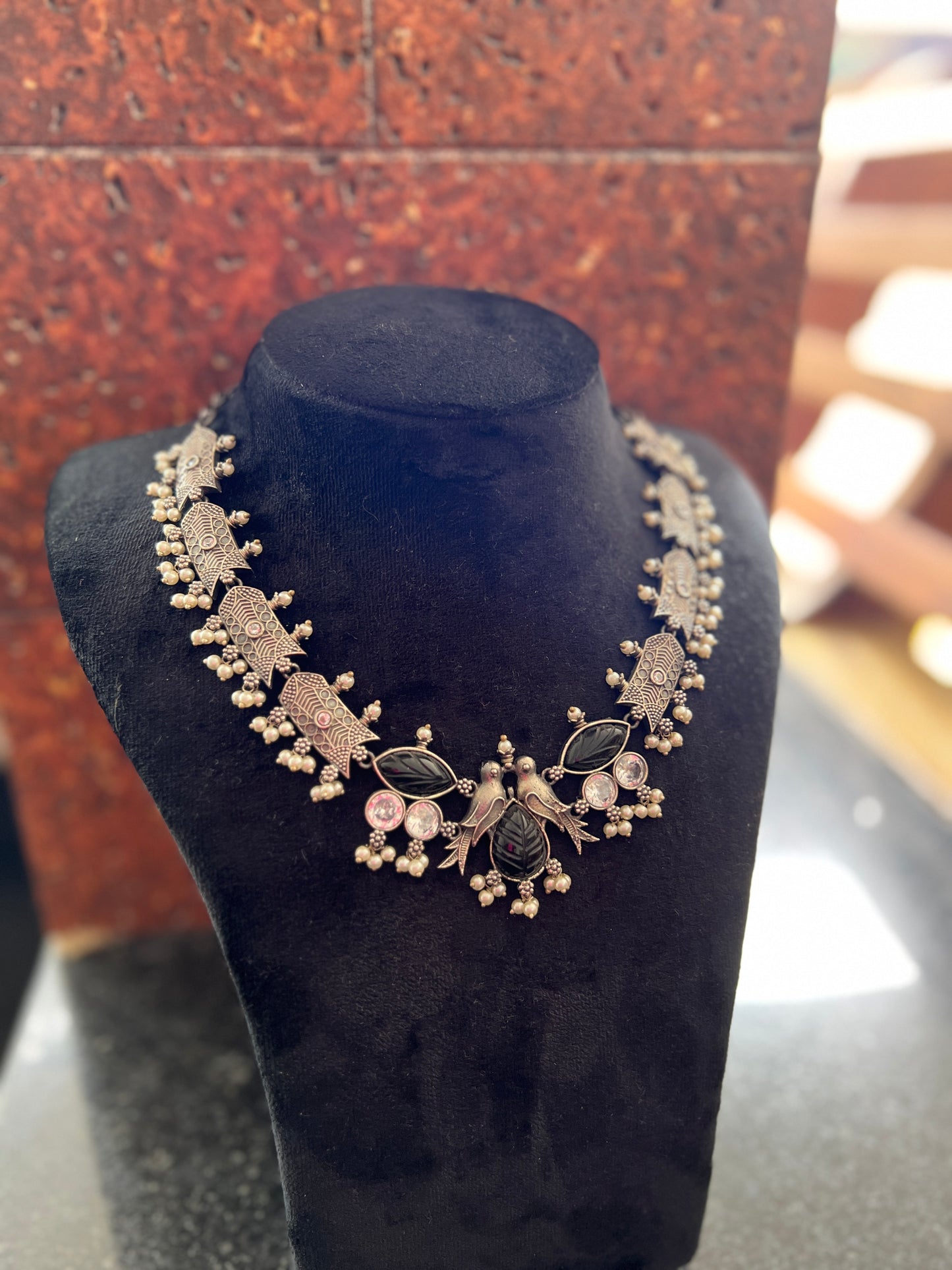 NISHKA BLACK STONE SILVER NECKPIECE - Necklaces