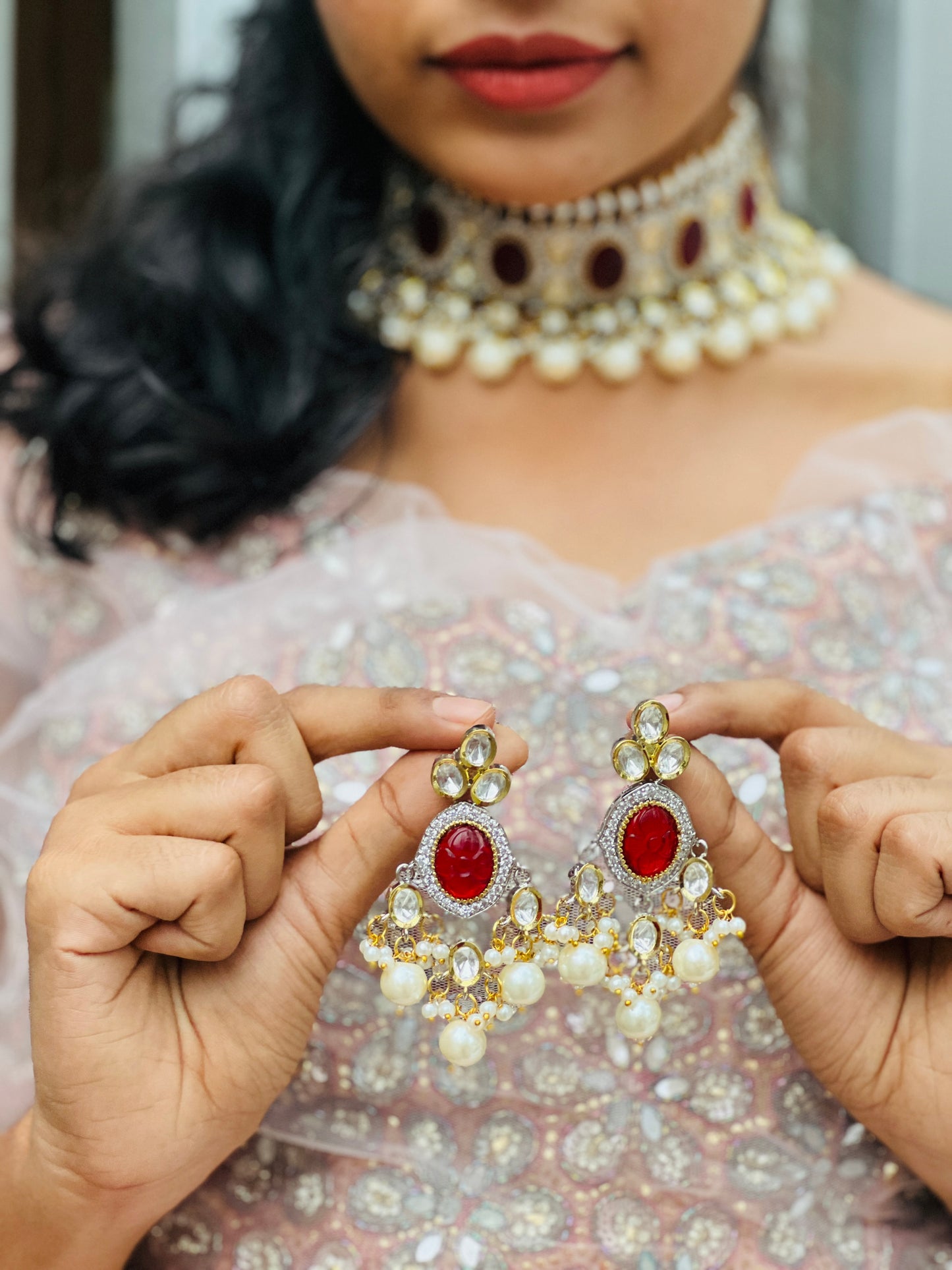 EESHAH MEHANDI STONE PEARL CHOKER - Neckpiece