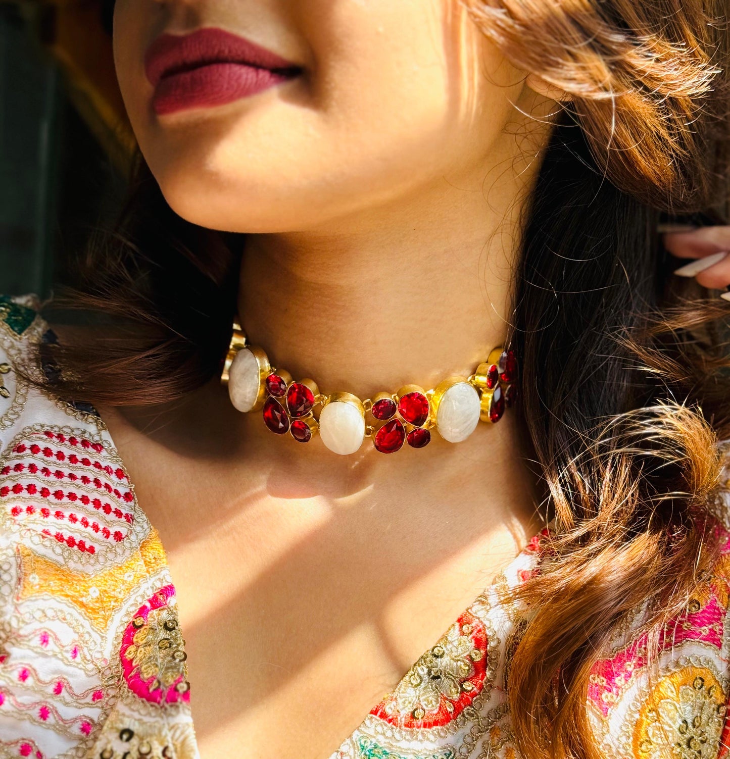 RICHELLE MULTI STONE CHOKER