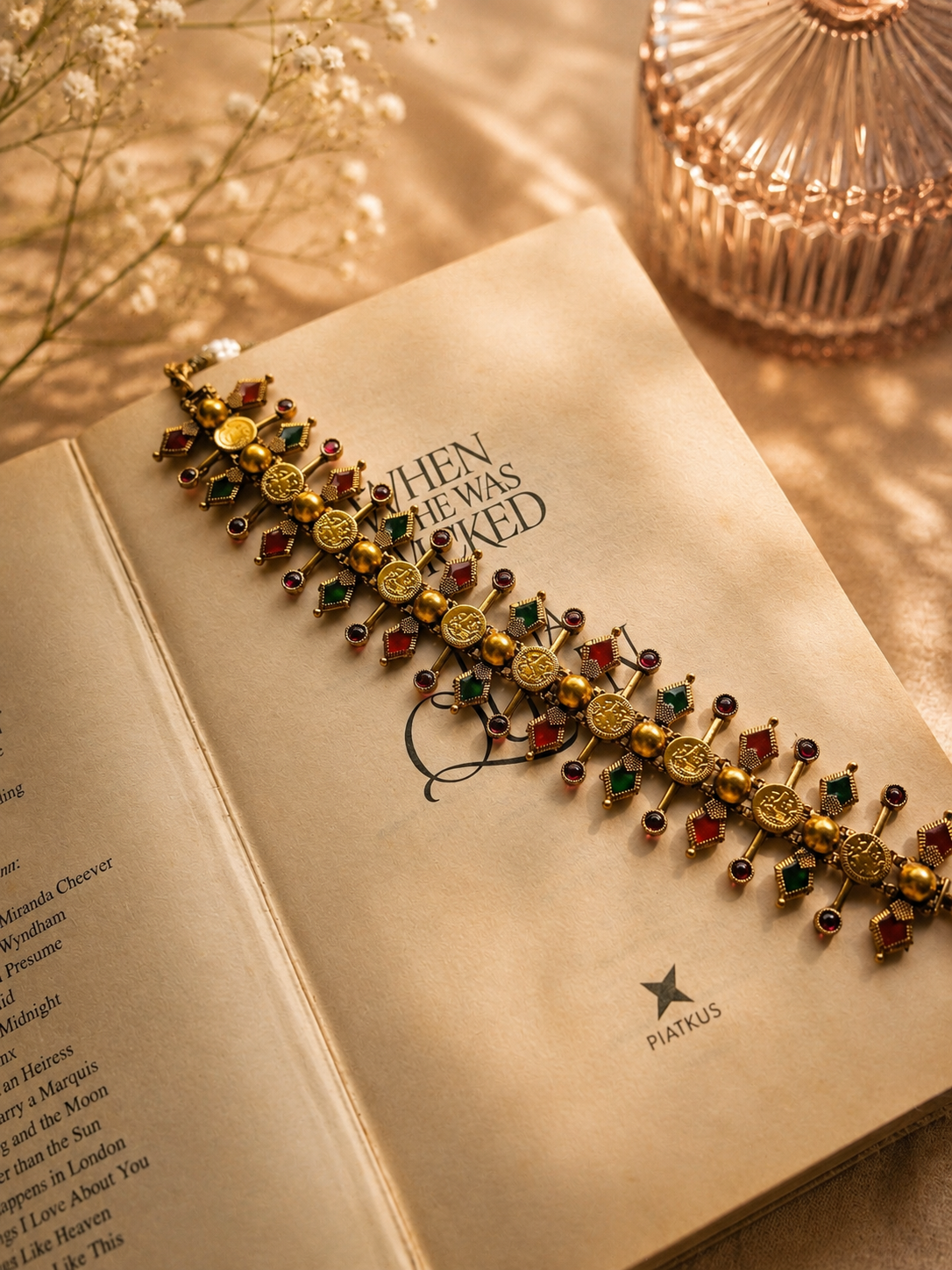 Navaratna Kasu Choker