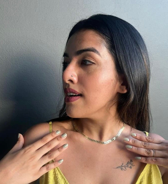 KAIRAA LEAF NECKPIECE - Neckpiece