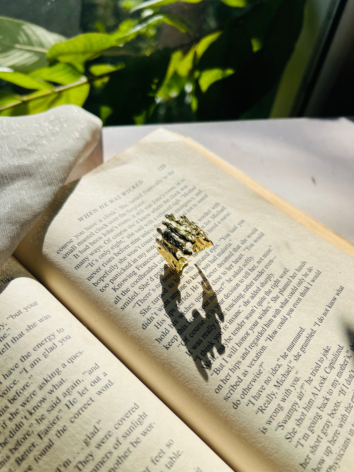 Eterna Glow Ring