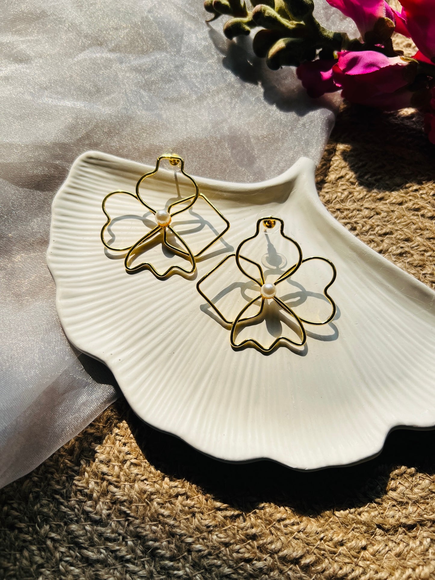 Lunaclora Studs - Earrings