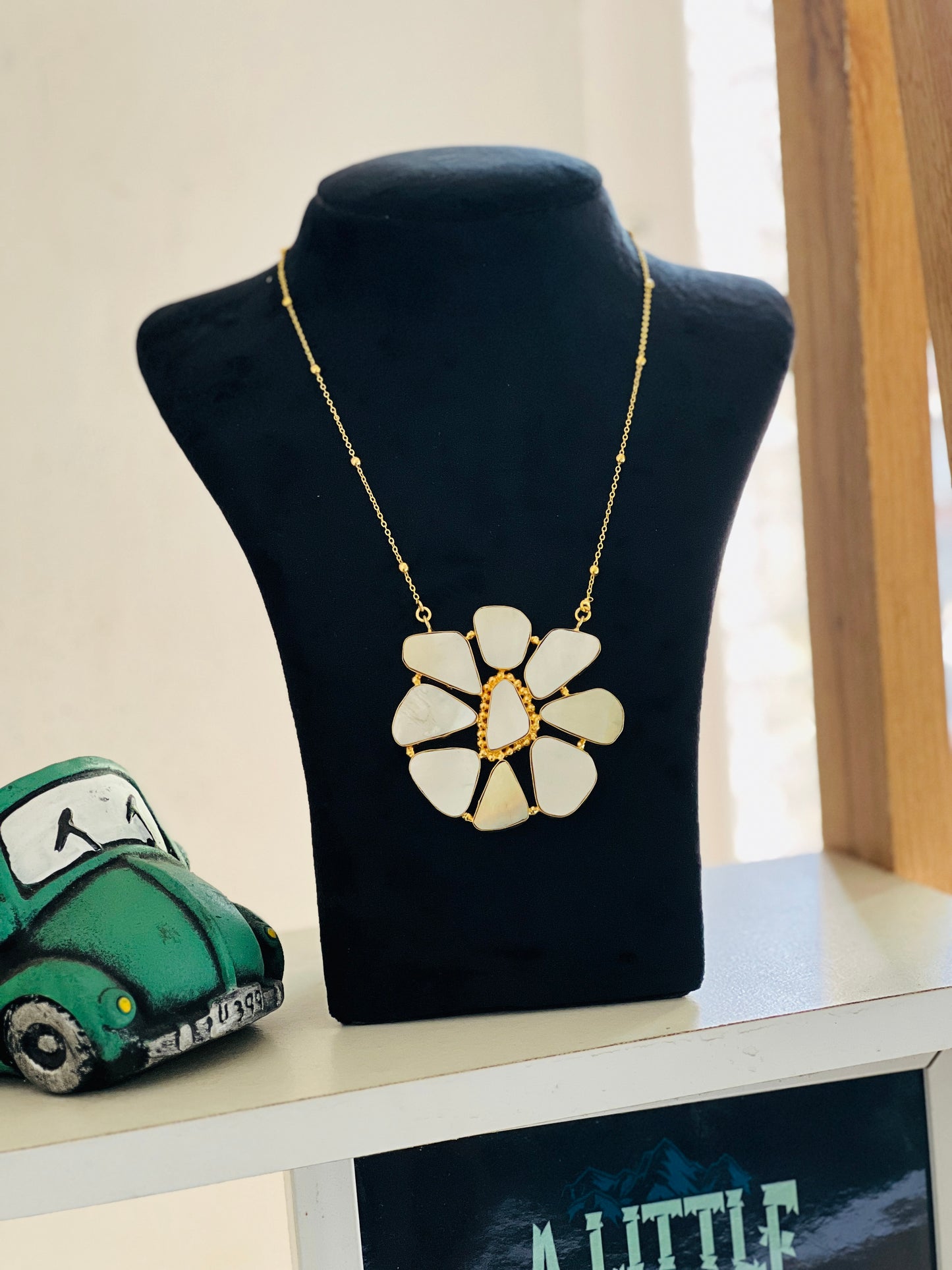 Sunlit Pearl Pendant Chain - Neckpiece