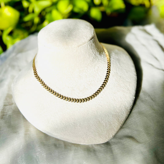 KAIRAA LEAF NECKPIECE - Neckpiece