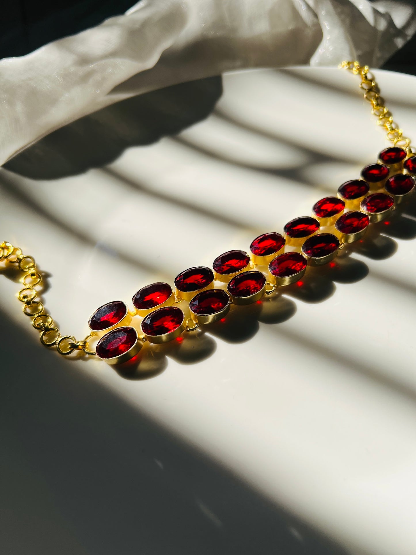 RAYANA CHERRY-RED STONE CHOKER - Neckpiece