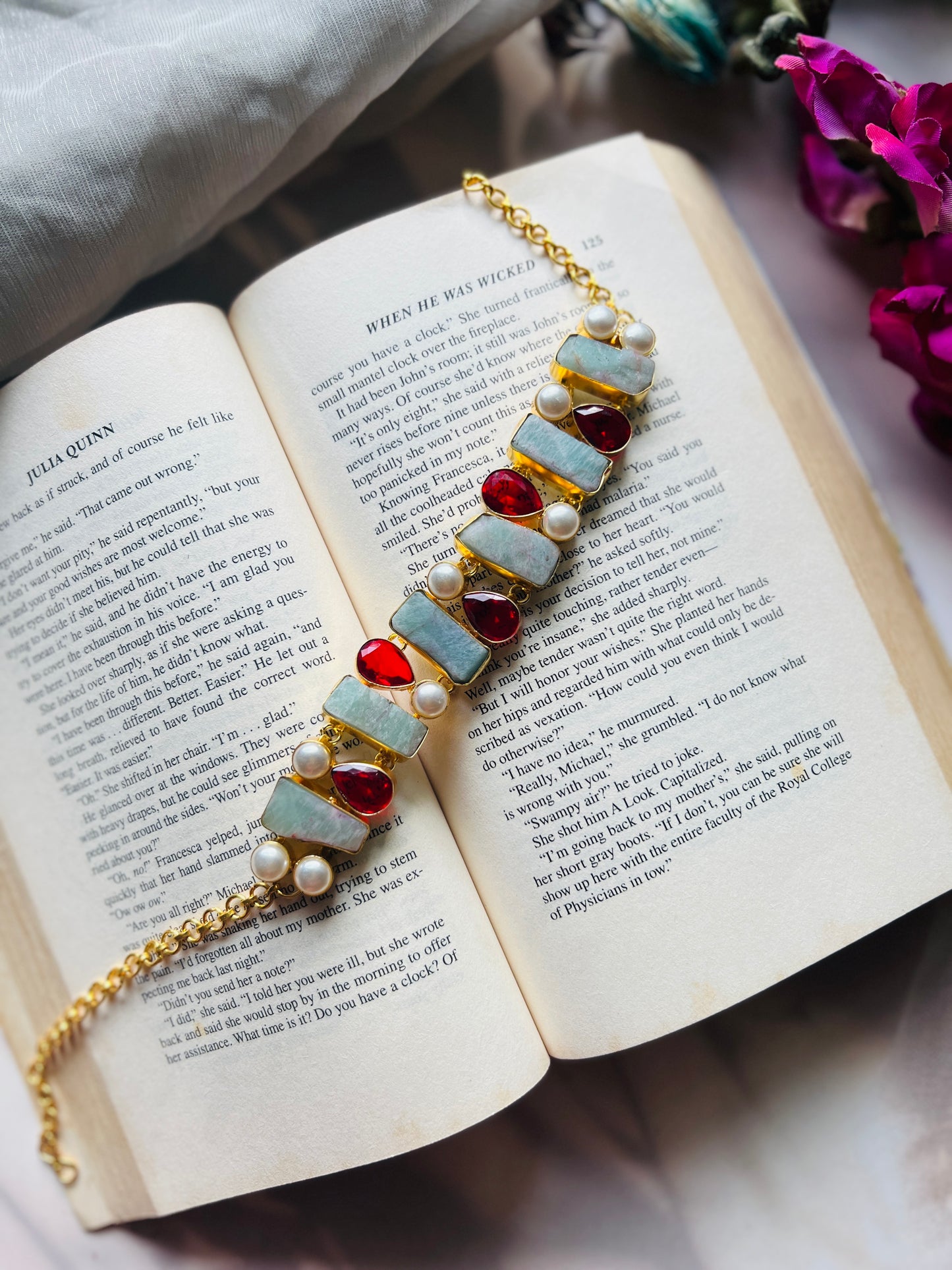 The Aurora Choker