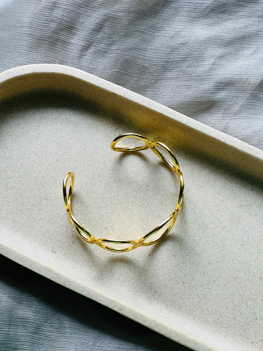 Trinity Loop Cuff