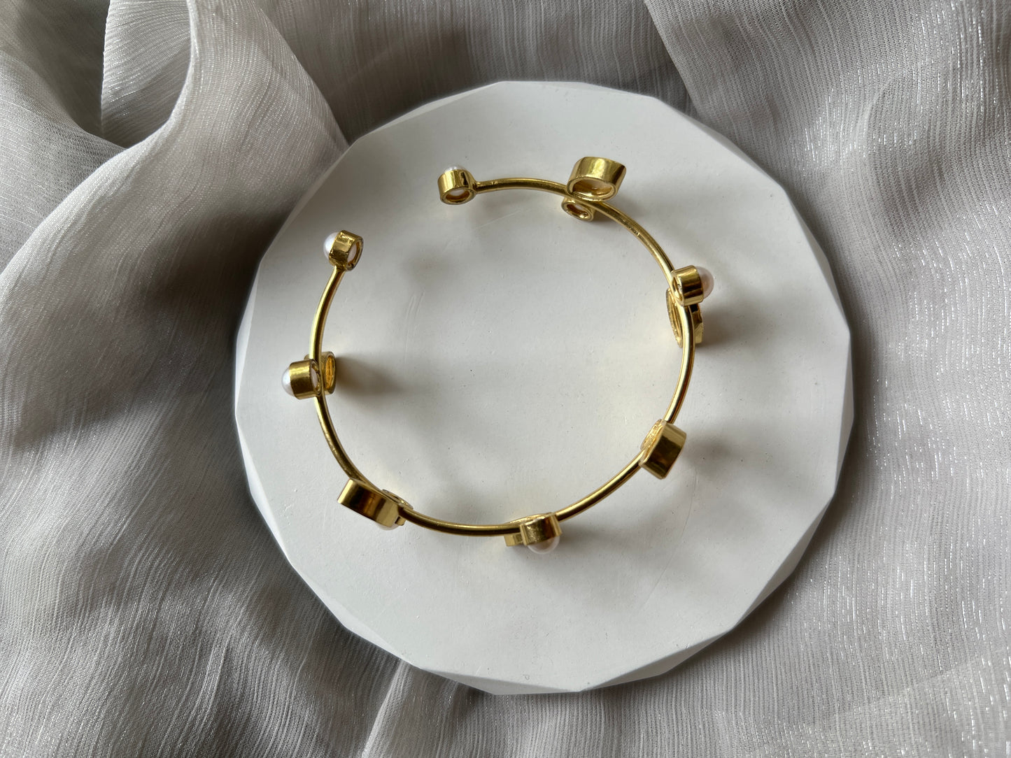 Elysian Leaf Bangle
