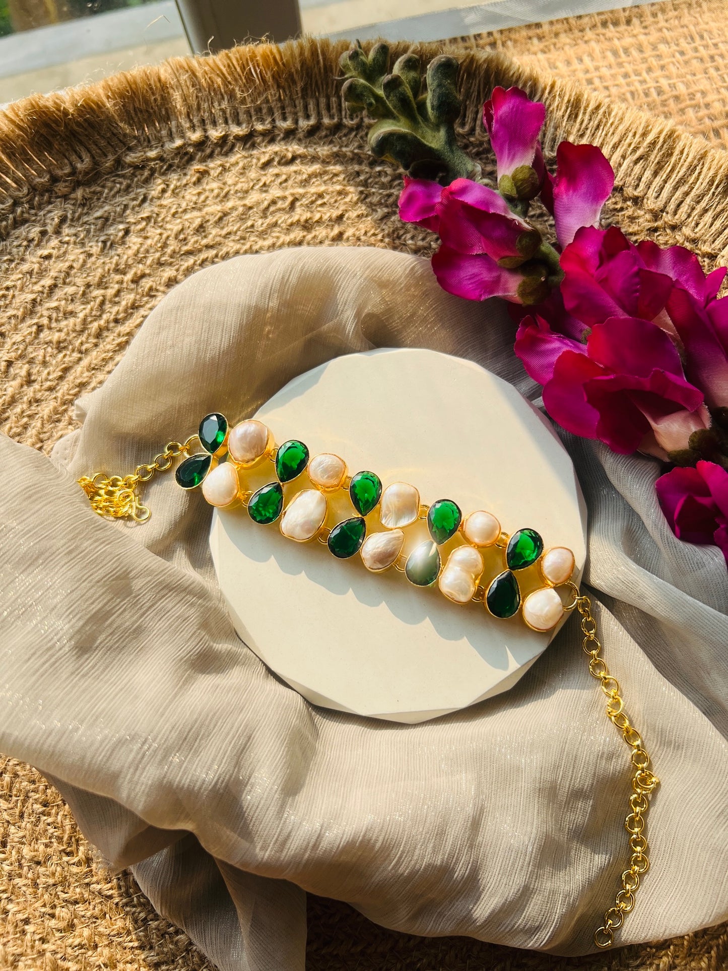 Emerald Grace Baroque Choker - Neckpiece