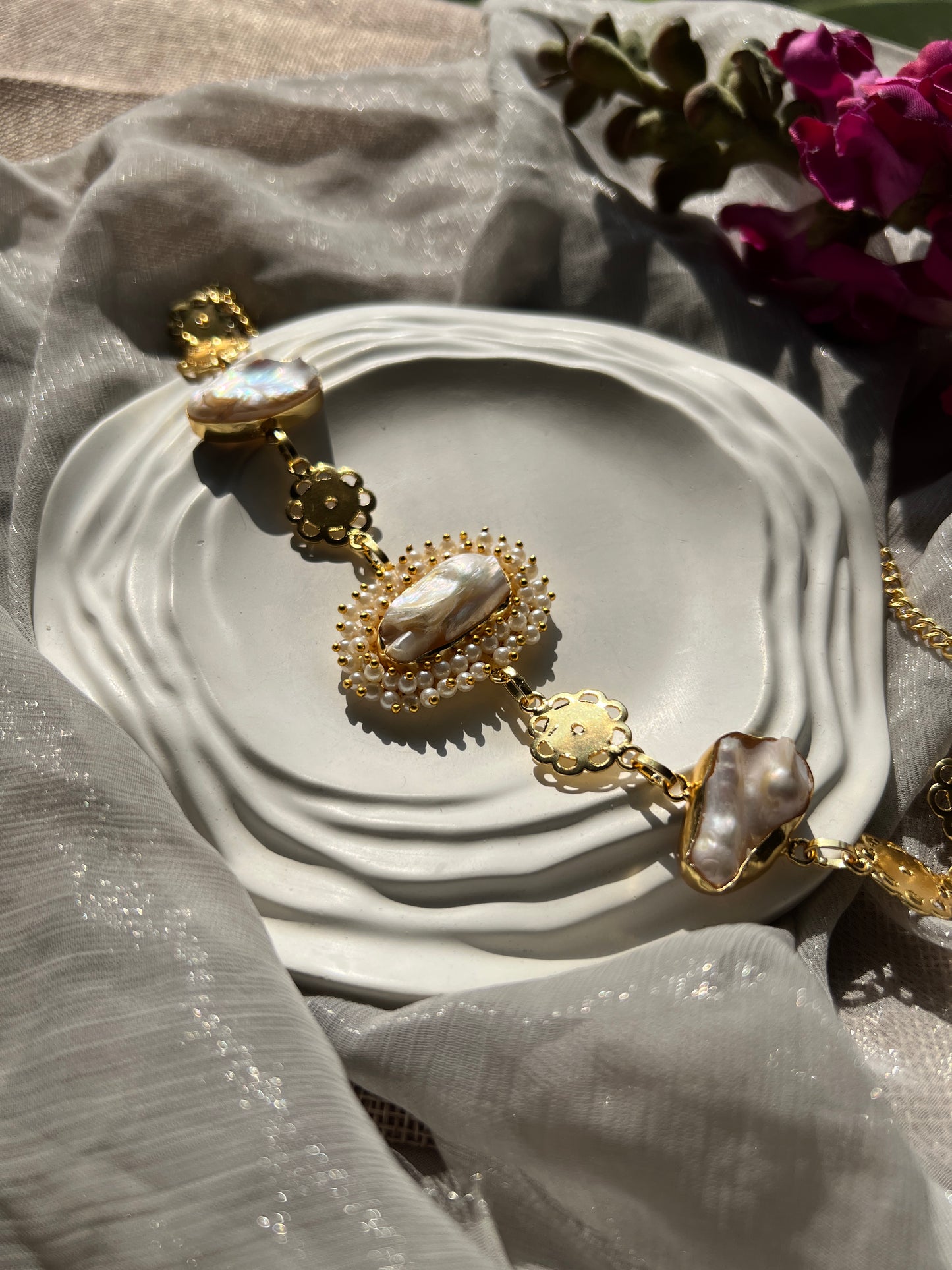 Baroque Pearl Choker - Neckpiece