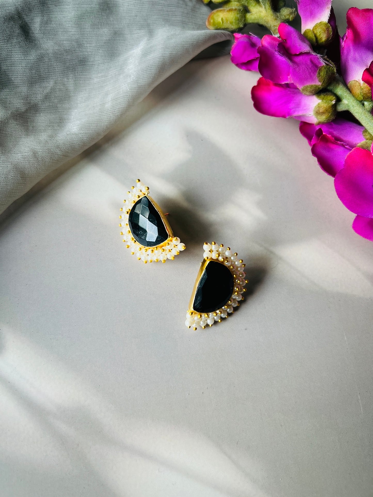 Pearl Dusk Studs - Earrings