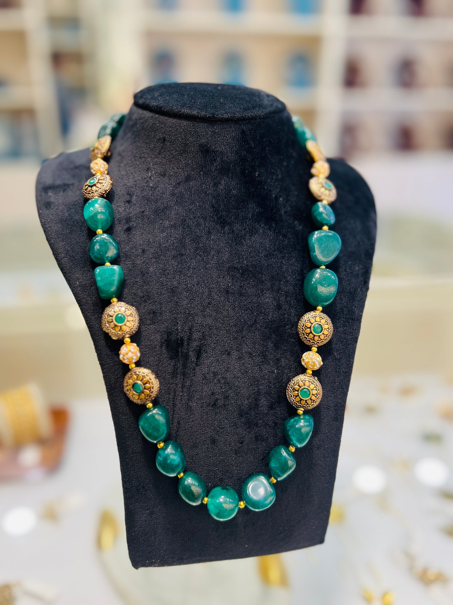 Verdant Aura Necklace