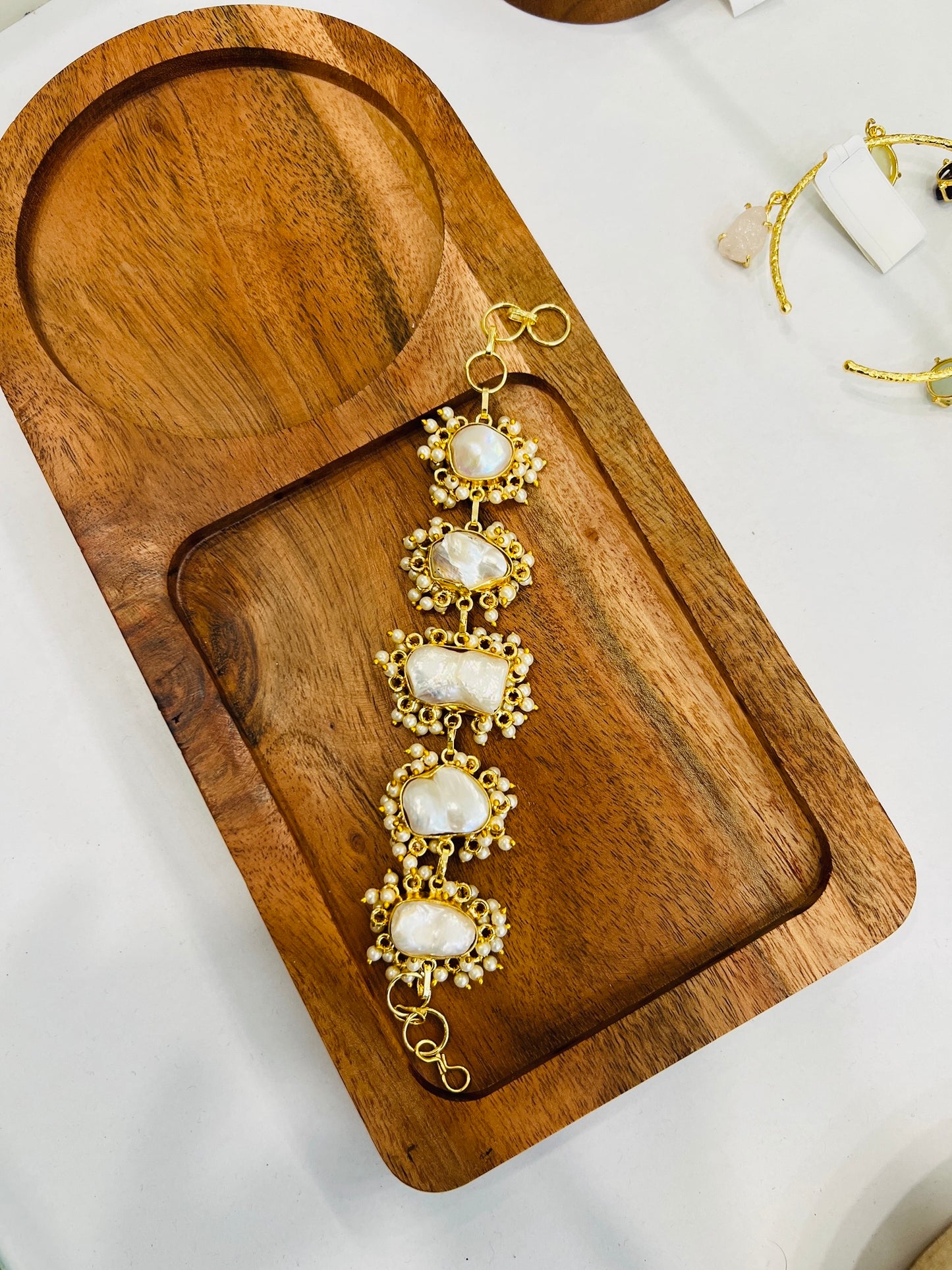 Pearl Halo Mother-of-Pearl Bracelet