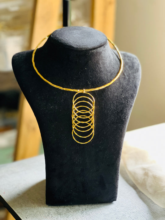 Golden Orbit Pendant Hasli