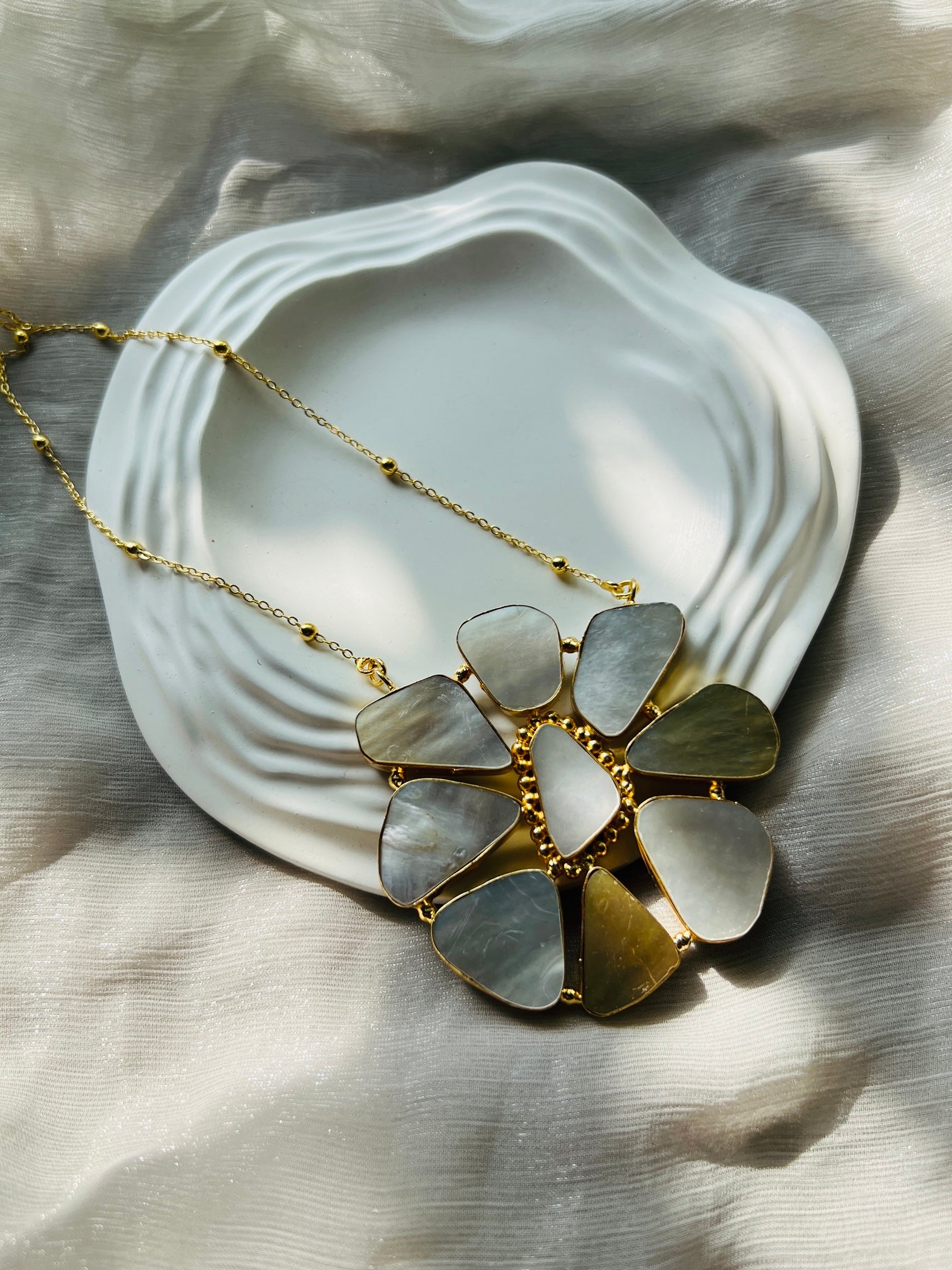 Sunlit Pearl Pendant Chain - Neckpiece