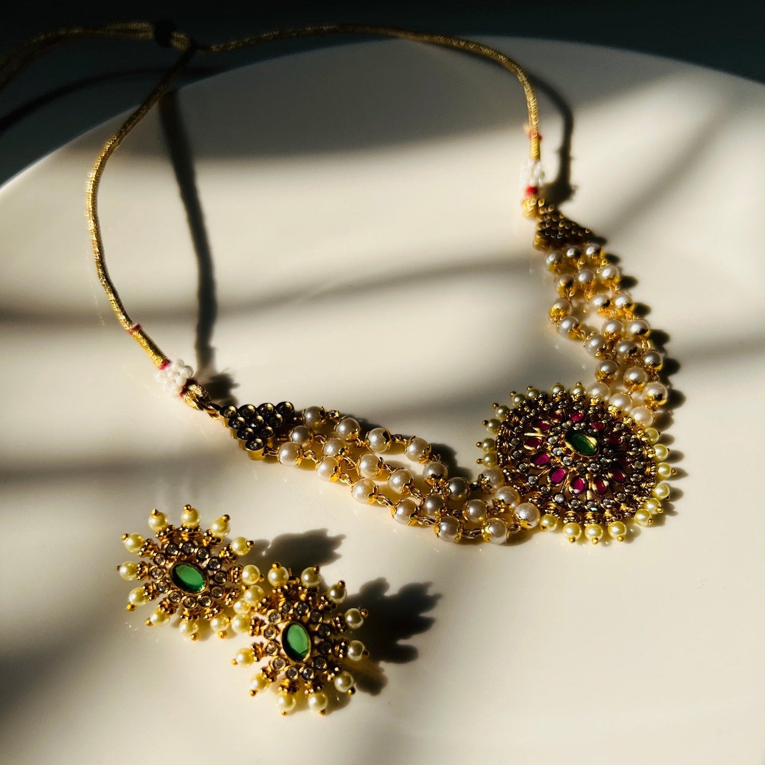 CHARNI PEARL CHOKER - Neckpiece