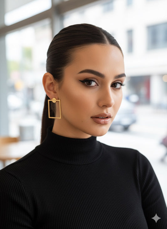 Lustra Square Studs