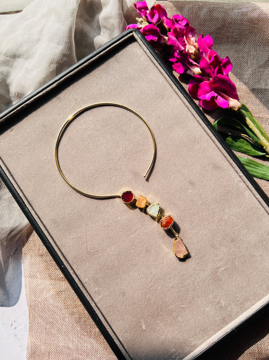 Astra Hasli Neckpiece