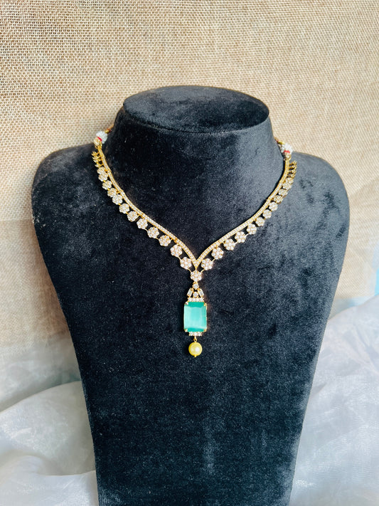 TANISHA NECKPIECE - Neckpiece
