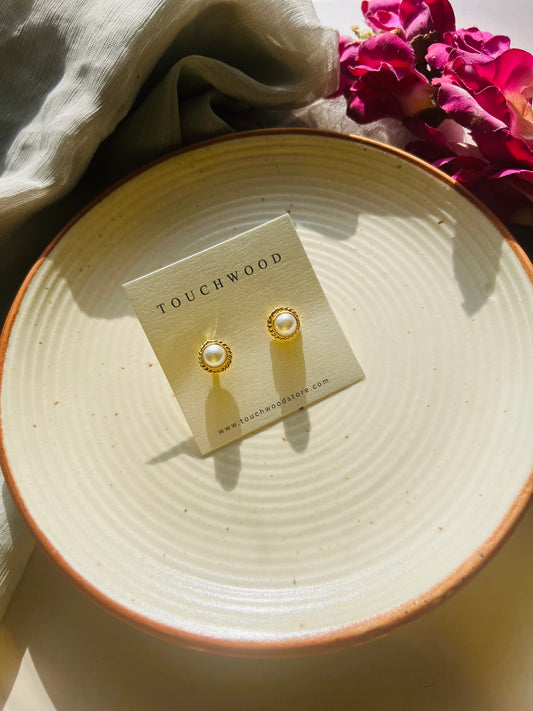 Pearl Pop Studs