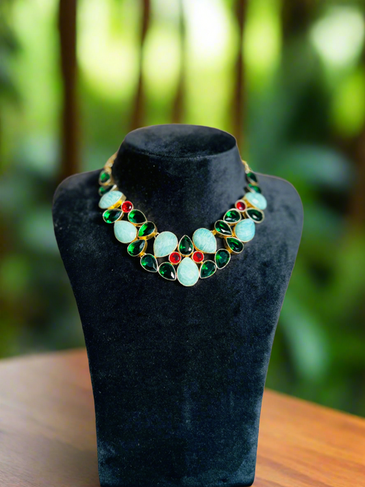 YAARA NECKPIECE - Neckpiece