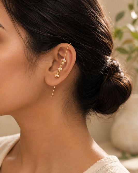 Lustre Pearl Earcuff