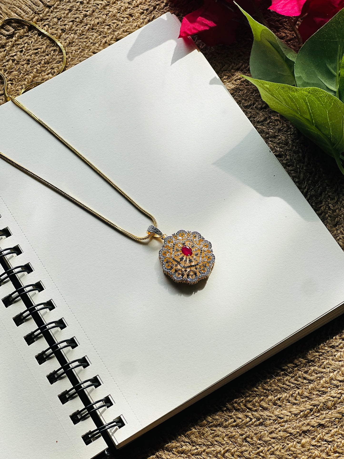 Kiara Spark Pendant Chain