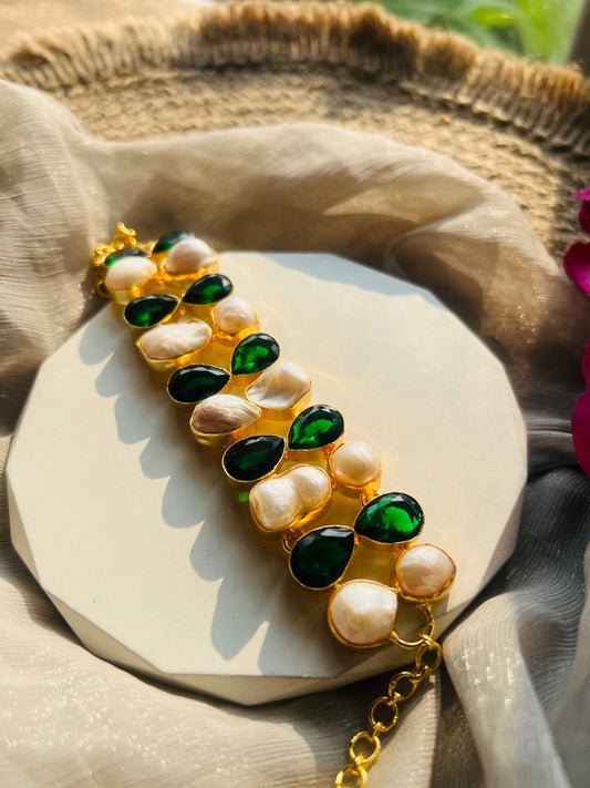 Emerald Grace Baroque Choker - Neckpiece