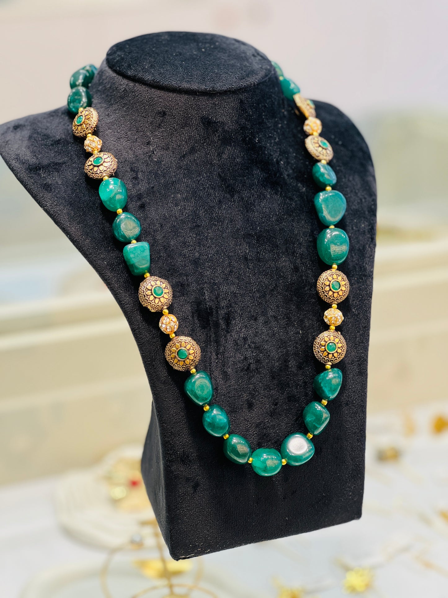 Verdant Aura Necklace