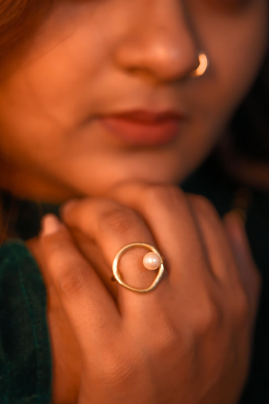 Simple Centre Pearl Ring - rings